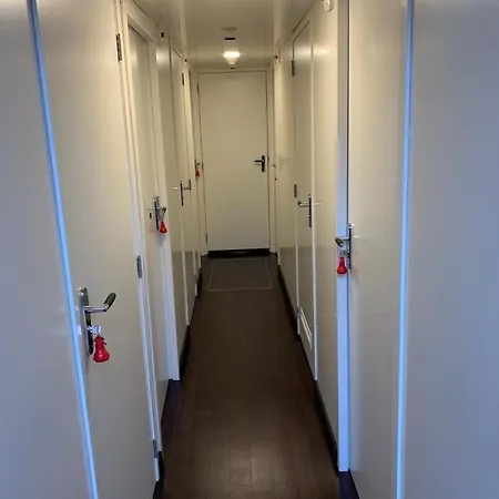 Hotelschip Bracksand City, In De Zomer En De Winter!