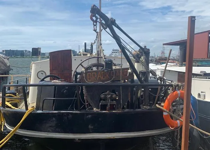 Hotelschip City, In De Zomer En De Winter! *