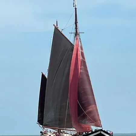 Hotelschip Bracksand City, In De Zomer En De Winter! * アムステルダム
