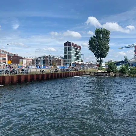 船上ホテル Hotelschip Bracksand City, In De Zomer En De Winter! アムステルダム