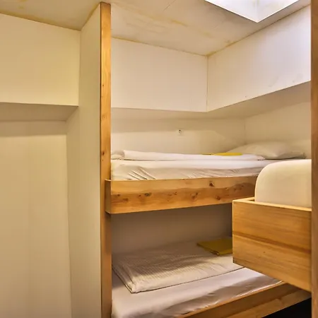 Hotelschip Bracksand City, In De Zomer En De Winter! 船上ホテル *